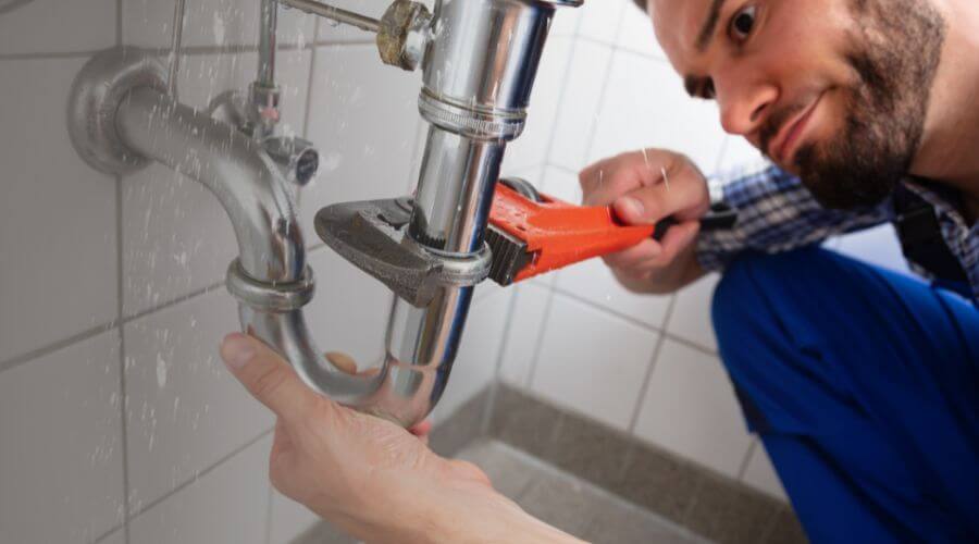 Expert burst pipe repair services in Saint Maries, ID